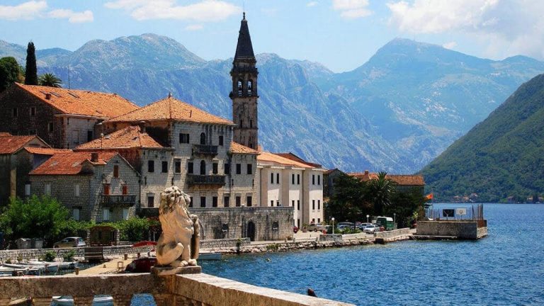 Why you should rest in Montenegro in the summer